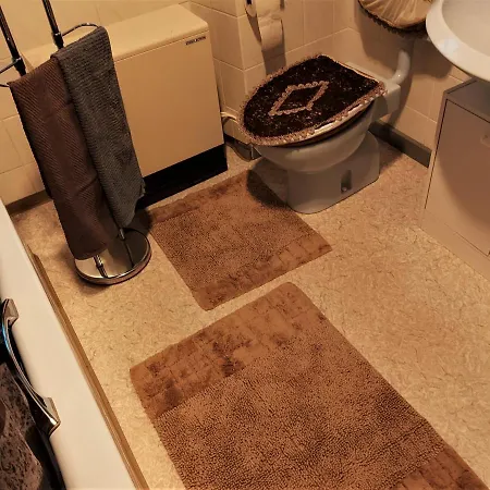 Schloss Weichs Zu Mit 2schlafzimmer Parkplatz Internet 75qm Zentrum Řezno