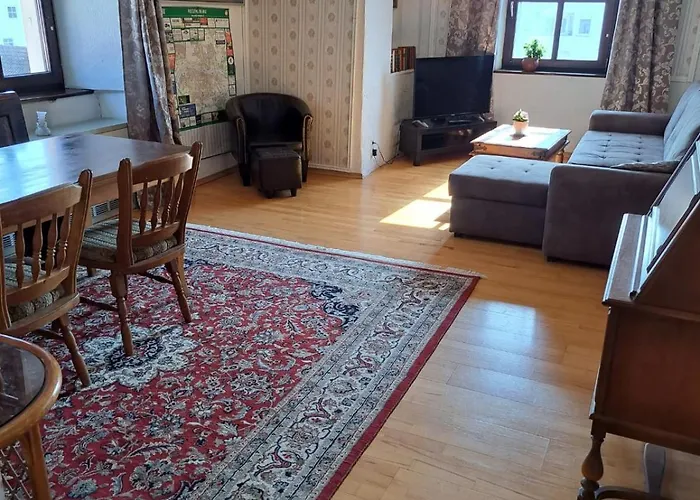 Апартаменти Schloss Weichs Zu Mit 2schlafzimmer Parkplatz Internet 75qm Zentrum *