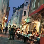 Lägenhet Schloss Weichs Zu Mit 2schlafzimmer Parkplatz Internet 75qm Zentrum