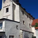 Schloss Weichs Zu Mit 2schlafzimmer Parkplatz Internet 75qm Zentrum *