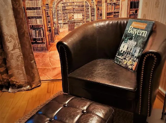 Schloss Weichs Zu Mit 2schlafzimmer Parkplatz Internet 75qm Zentrum Регенсбург