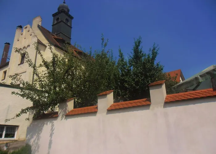 Schloss Weichs Zu Mit 2schlafzimmer Parkplatz Internet 75qm Zentrum Апартаменты Регенсбург