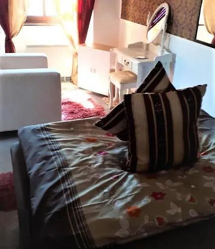 Schloss Weichs Zu Mit 2schlafzimmer Parkplatz Internet 75qm Zentrum Apartment